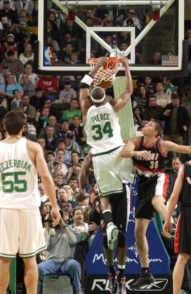 围绕首发争 围绕首发争